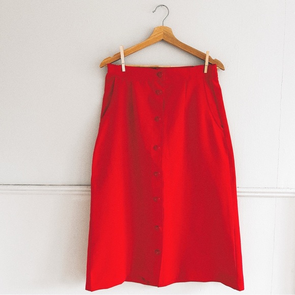 Vintage Thrift Dresses & Skirts - VINTAGE > Heart Button Skirt
